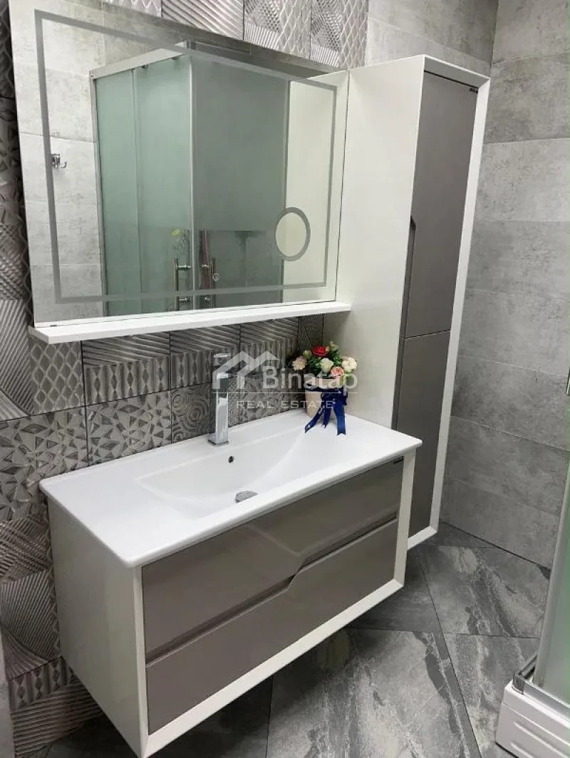 Satılır 2 otaqlı yeni tikili 106 m², 8 Noyabr m. — şəkil 17