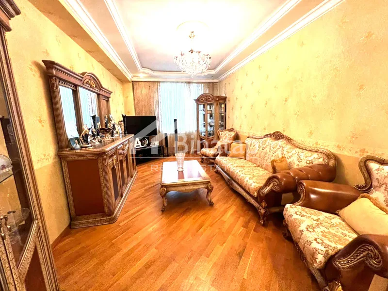 Satılır 3 otaqlı yeni tikili 125 m², İnşaatçılar m.