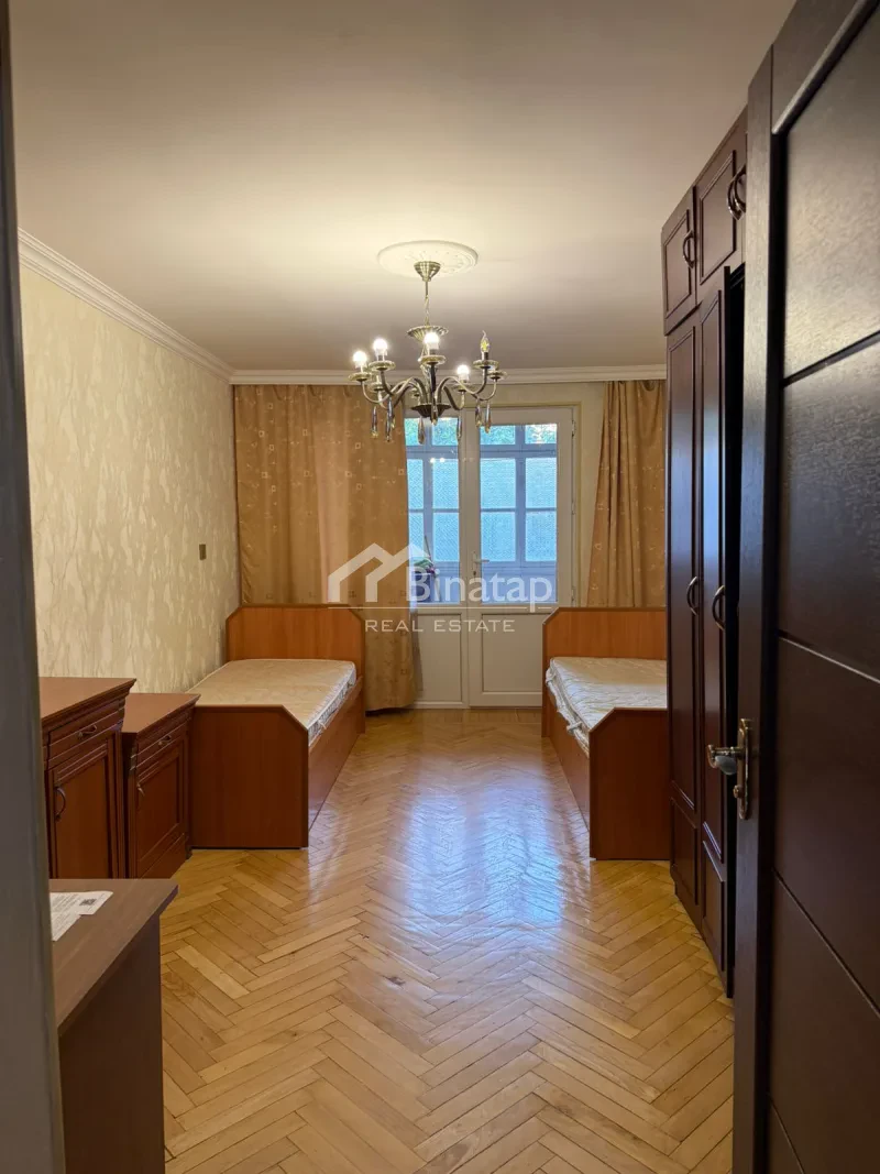 Satılır 3 otaqlı köhnə tikili 70 m², Elmlər Akademiyası m. — şəkil 3