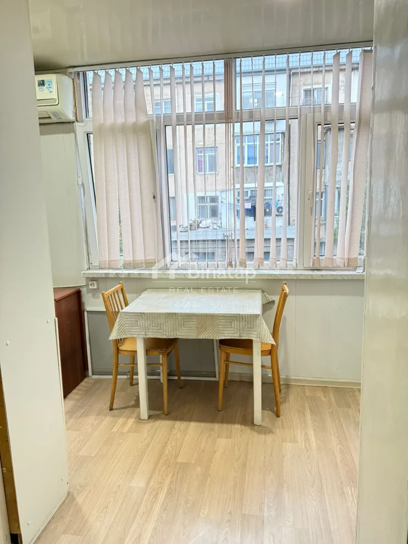Satılır 3 otaqlı köhnə tikili 70 m², Elmlər Akademiyası m. — şəkil 5