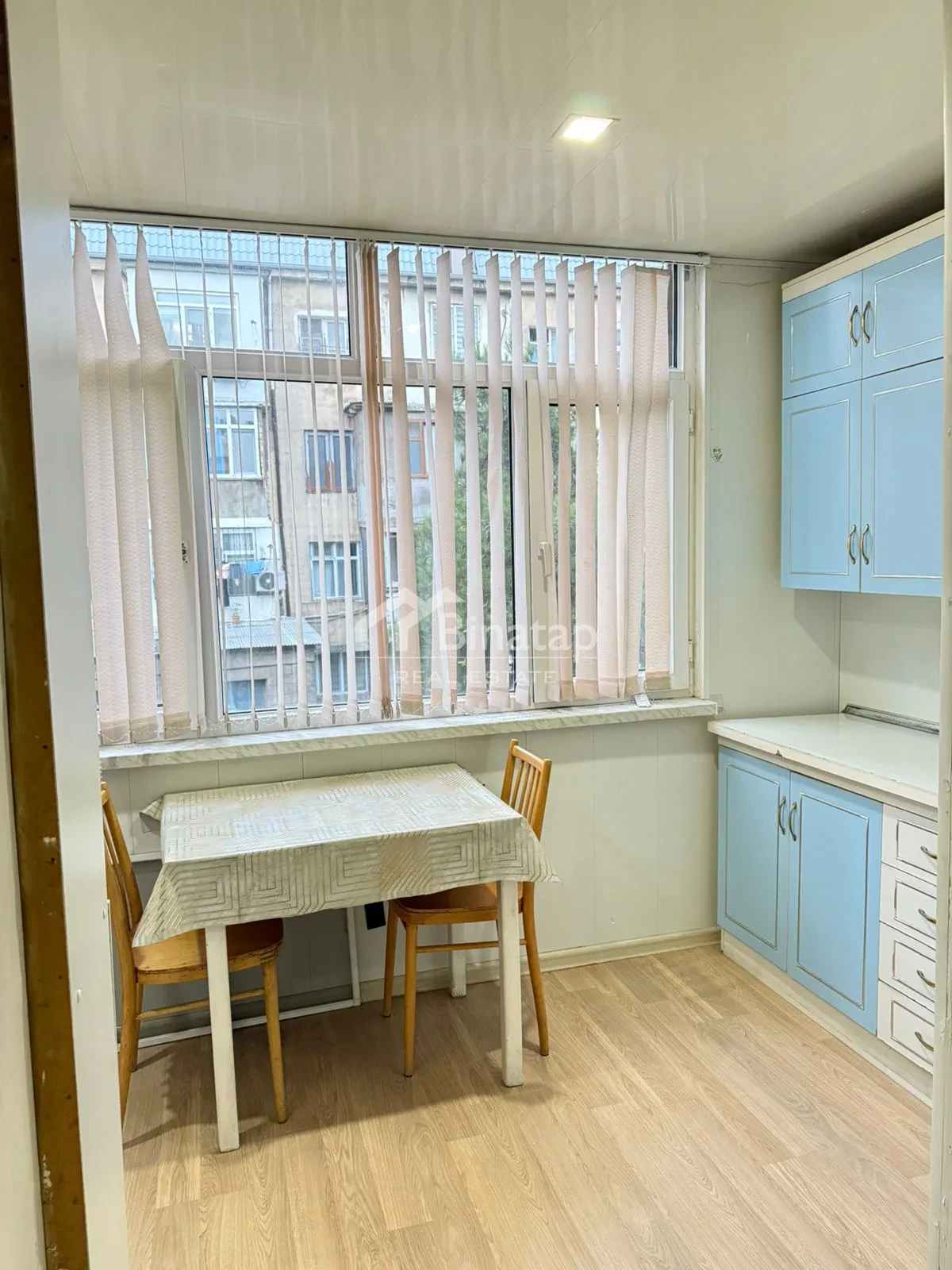 Satılır 3 otaqlı köhnə tikili 70 m², Elmlər Akademiyası m. — şəkil 6