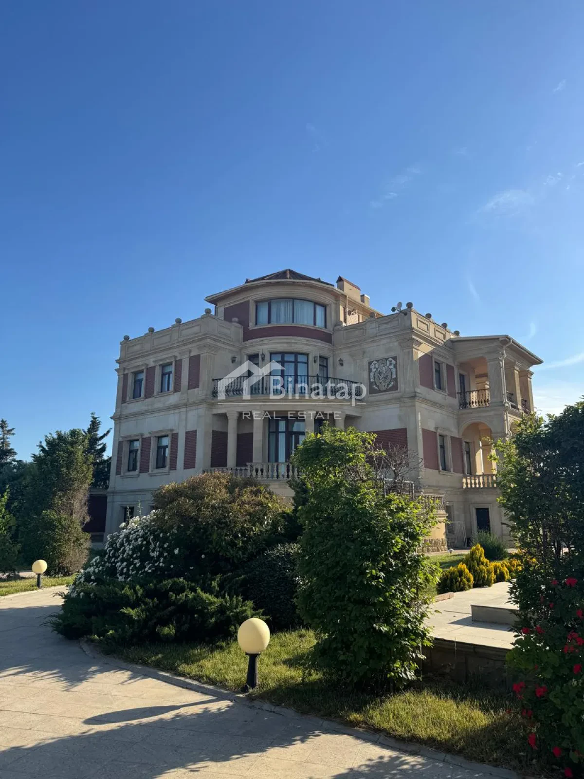 Satılır 9 otaqlı həyət evi / bağ evi 1000 m², Bilgəh qəs. — şəkil 2
