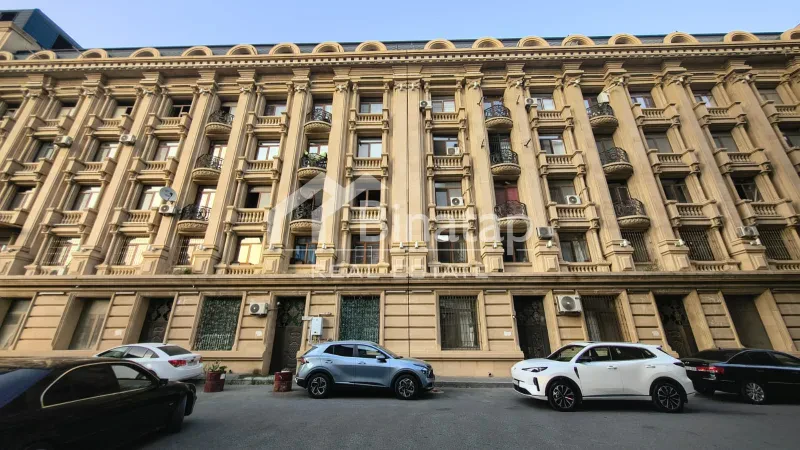 Satılır 3 otaqlı yeni tikili 130 m², Bayıl qəs.
