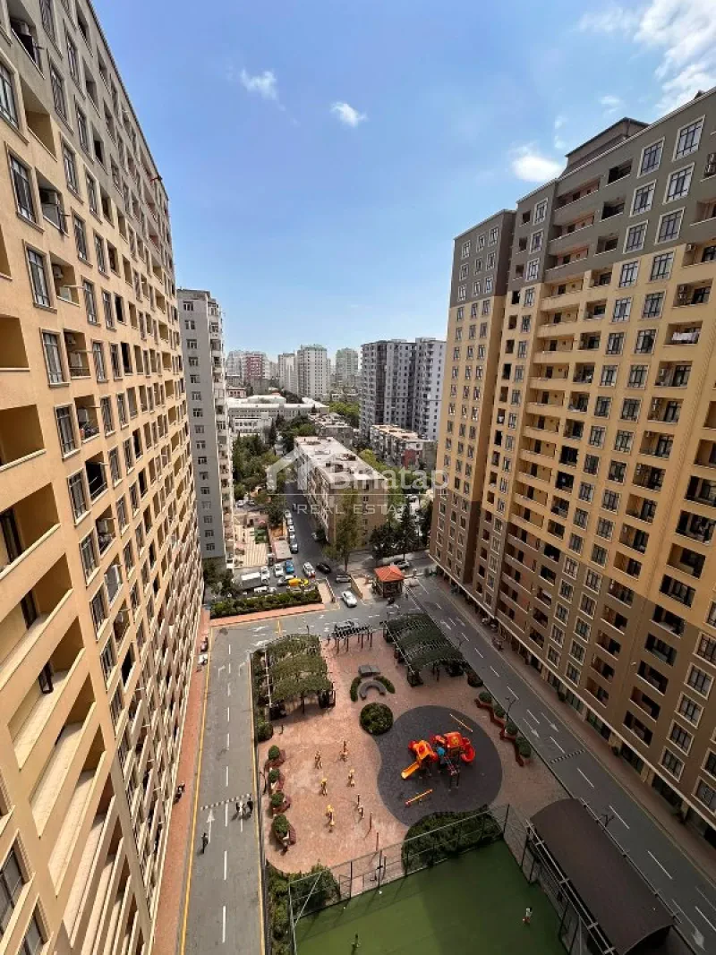Satılır 3 otaqlı yeni tikili 100 m², İnşaatçılar m.