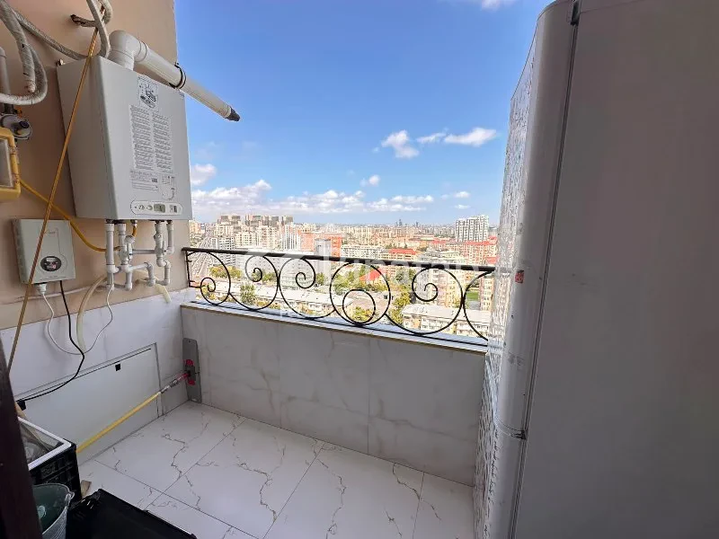 Satılır 3 otaqlı yeni tikili 100 m², İnşaatçılar m. — şəkil 12