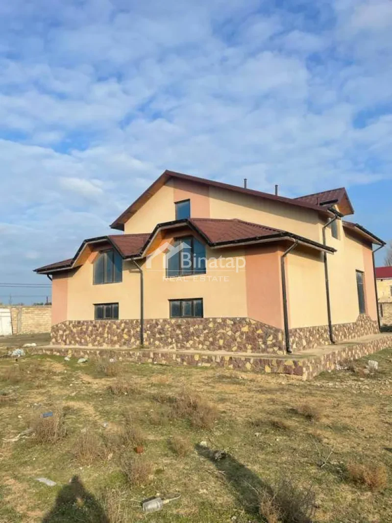 Satılır 6 otaqlı həyət evi / bağ evi 400 m², Mərdəkan qəs.