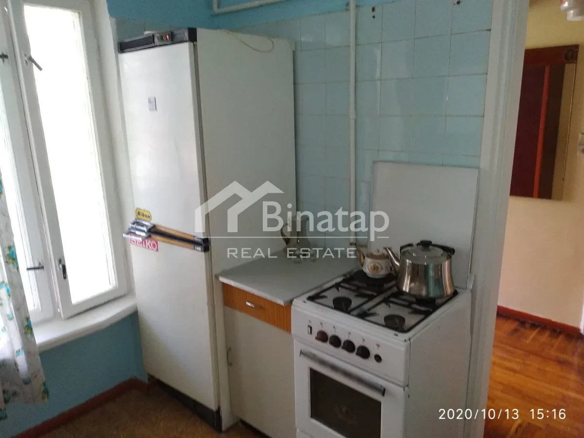Satılır 3 otaqlı köhnə tikili 80 m², 28 May m. — şəkil 10