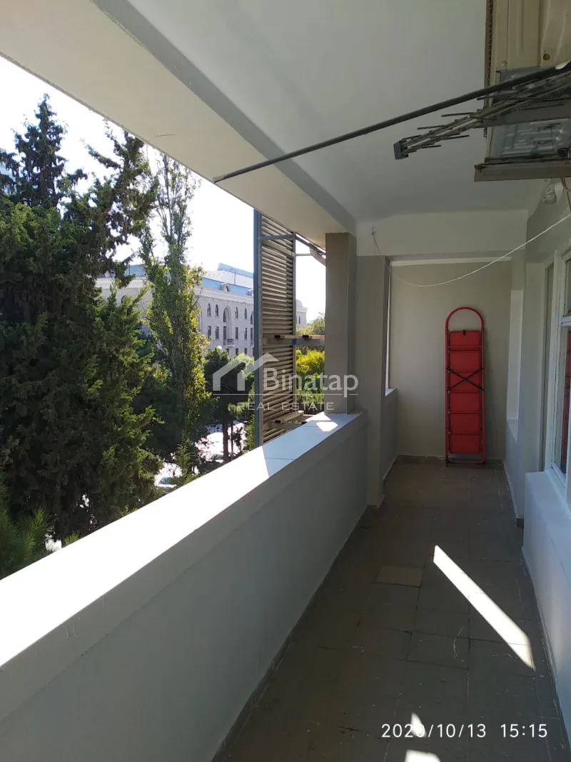 Satılır 3 otaqlı köhnə tikili 80 m², 28 May m. — şəkil 18