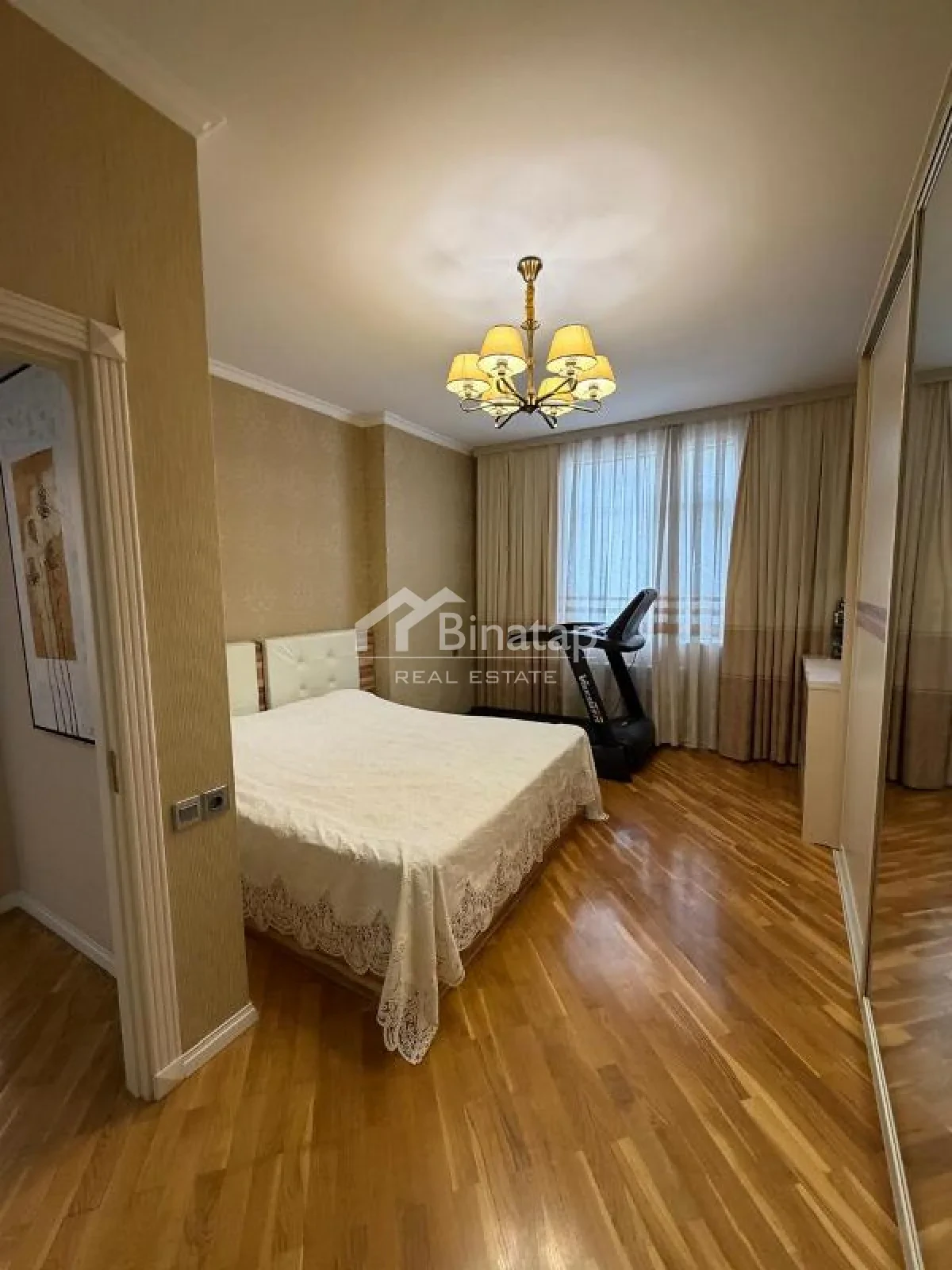 Satılır 3 otaqlı yeni tikili 135 m², 8 Noyabr m. — şəkil 4