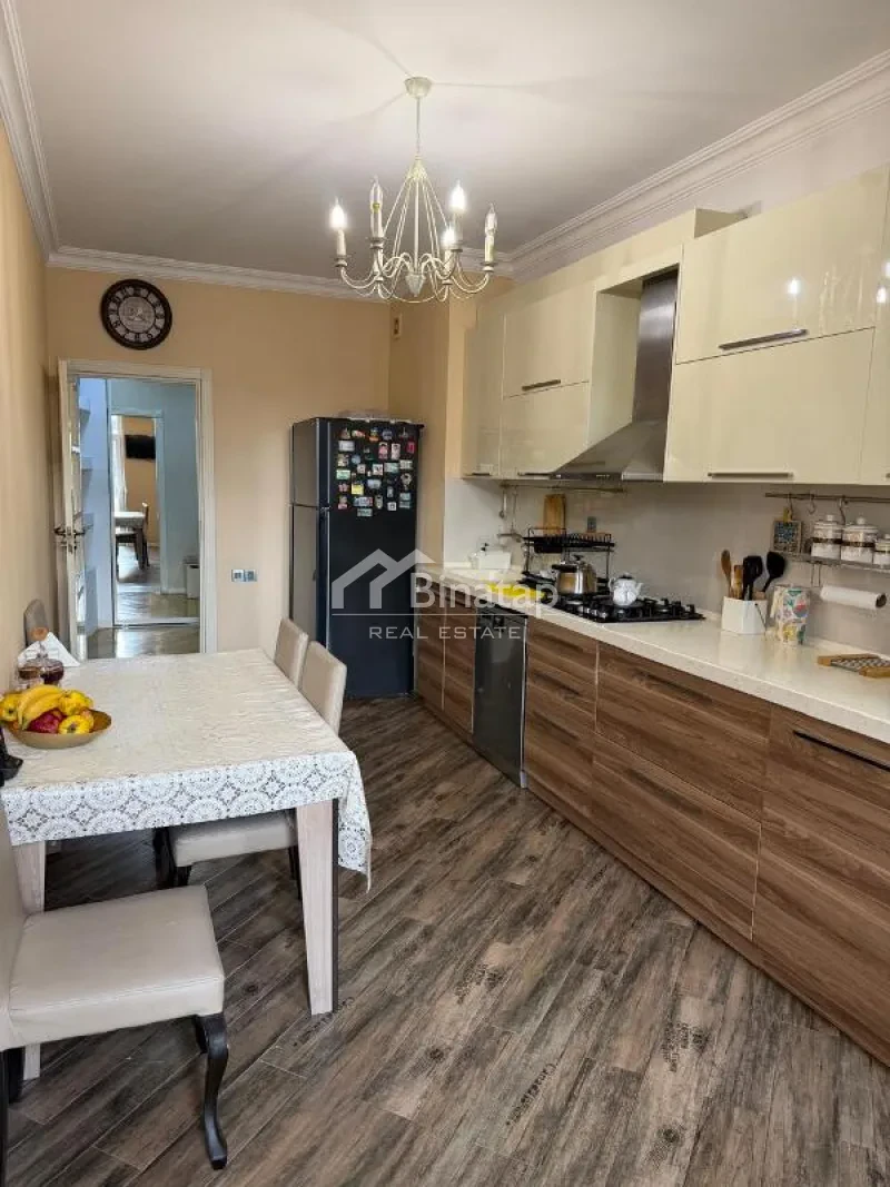 Satılır 3 otaqlı yeni tikili 135 m², 8 Noyabr m. — şəkil 9