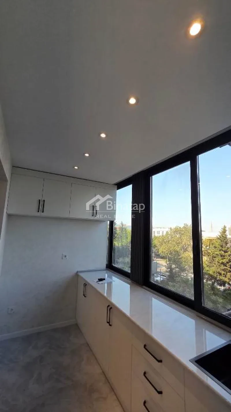 Satılır 3 otaqlı köhnə tikili 61 m², Gənclik m. — şəkil 3