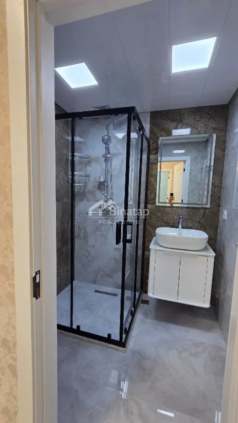 Satılır 3 otaqlı köhnə tikili 61 m², Gənclik m. — şəkil 13
