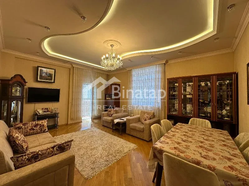 Satılır 3 otaqlı yeni tikili 140 m², İnşaatçılar m.
