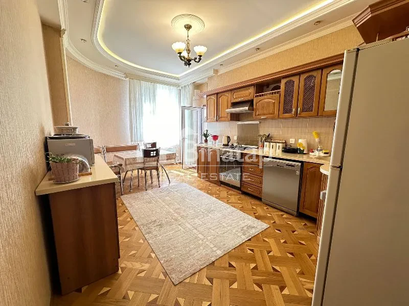 Satılır 3 otaqlı yeni tikili 140 m², İnşaatçılar m. — şəkil 11