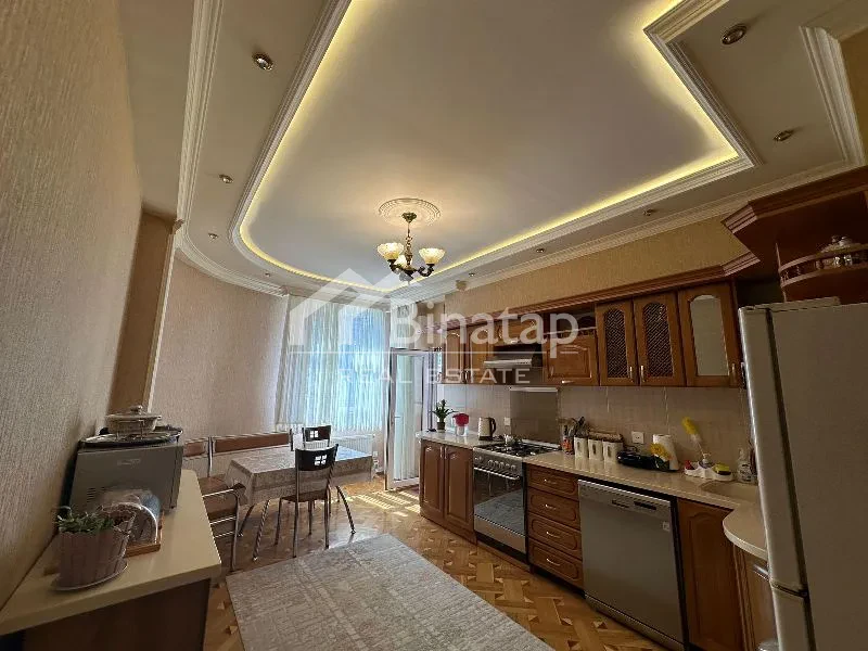 Satılır 3 otaqlı yeni tikili 140 m², İnşaatçılar m. — şəkil 12