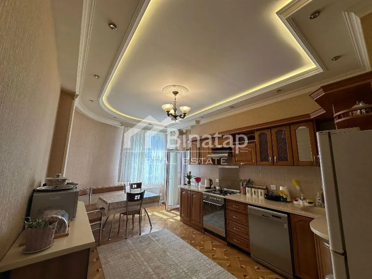 Satılır 3 otaqlı yeni tikili 140 m², İnşaatçılar m. — şəkil 12