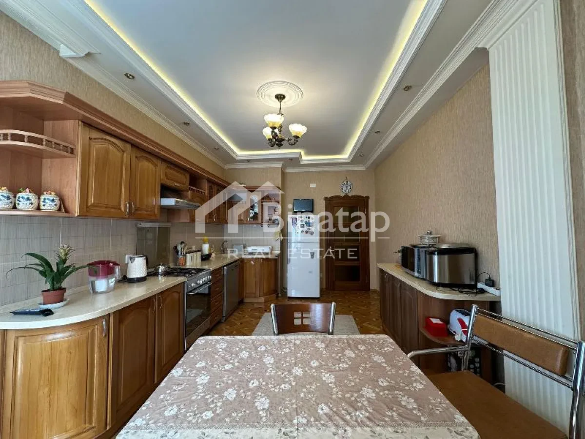Satılır 3 otaqlı yeni tikili 140 m², İnşaatçılar m. — şəkil 14