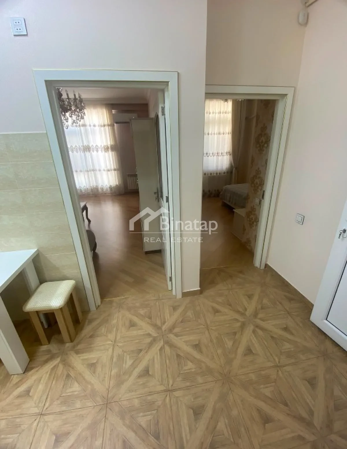 Satılır 2 otaqlı yeni tikili 53 m², 8 Noyabr m. — şəkil 9