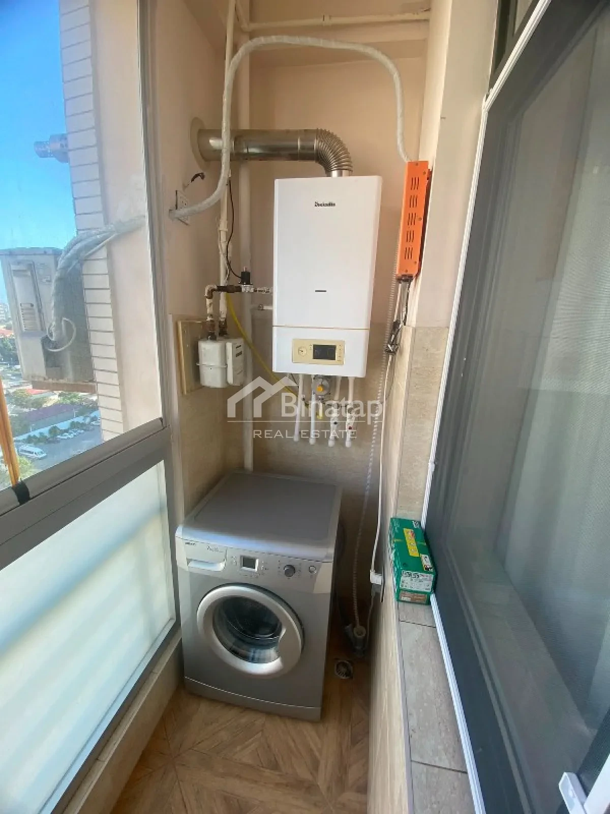 Satılır 2 otaqlı yeni tikili 53 m², 8 Noyabr m. — şəkil 13