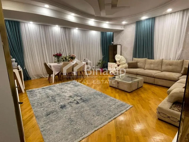 Satılır 3 otaqlı yeni tikili 135 m², İnşaatçılar m.
