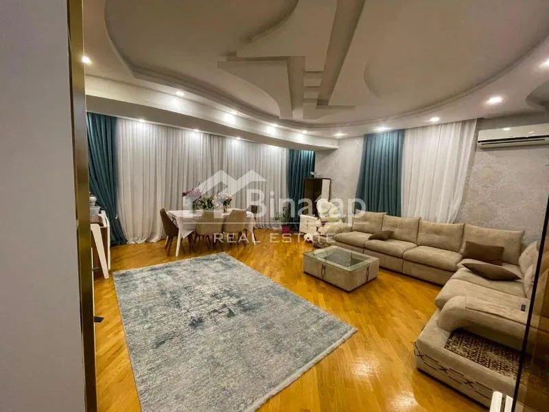 Satılır 3 otaqlı yeni tikili 135 m², İnşaatçılar m. — şəkil 2
