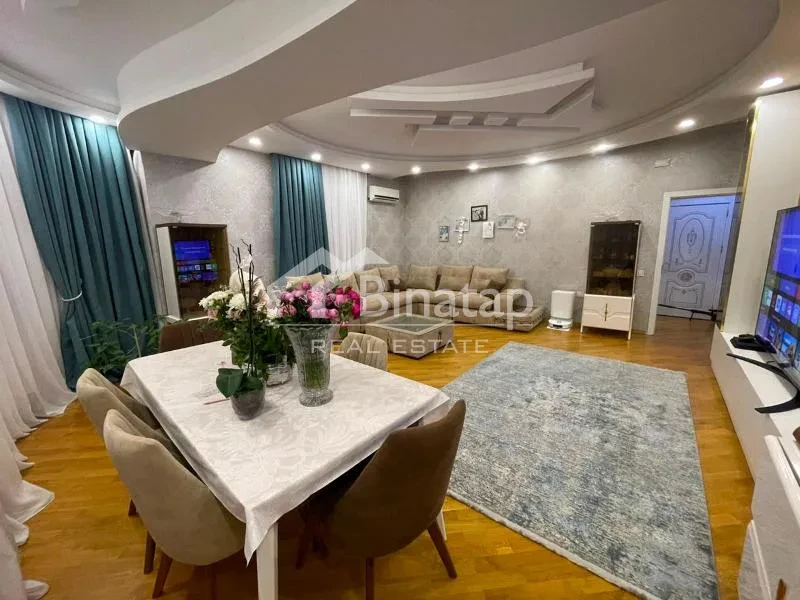 Satılır 3 otaqlı yeni tikili 135 m², İnşaatçılar m. — şəkil 3