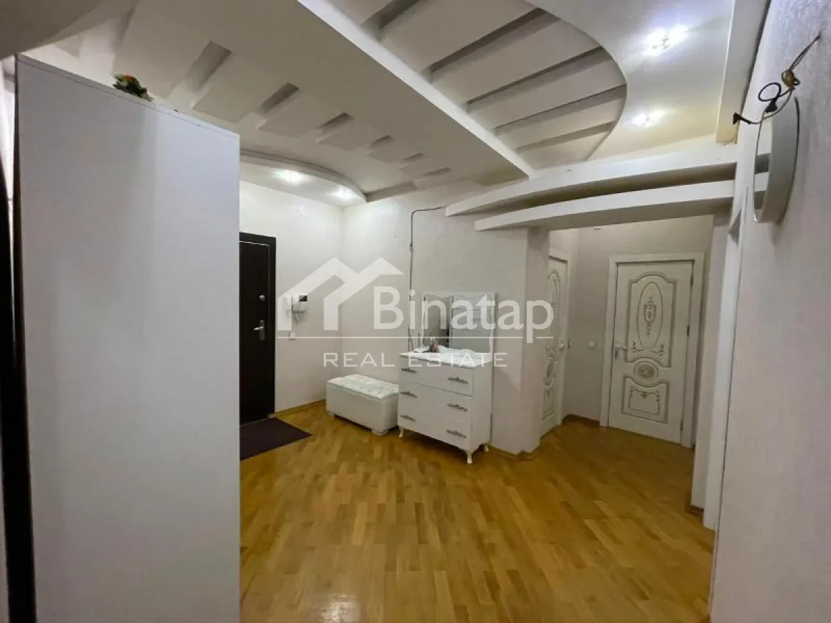 Satılır 3 otaqlı yeni tikili 135 m², İnşaatçılar m. — şəkil 18