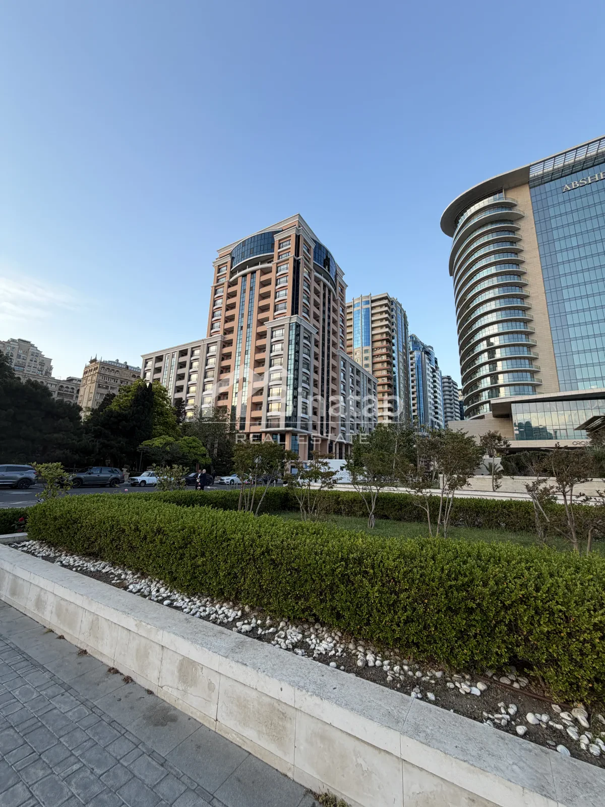 Satılır 4 otaqlı yeni tikili 180 m², Sahil m. — şəkil 3