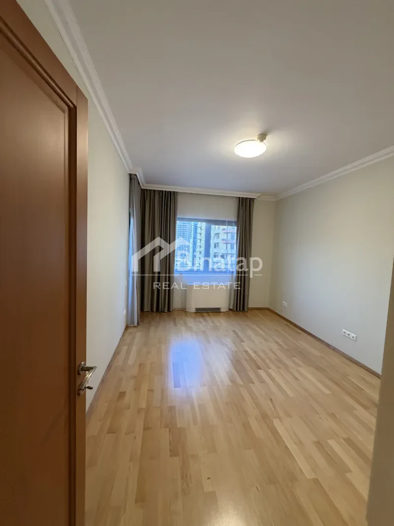 Satılır 4 otaqlı yeni tikili 180 m², Sahil m. — şəkil 7