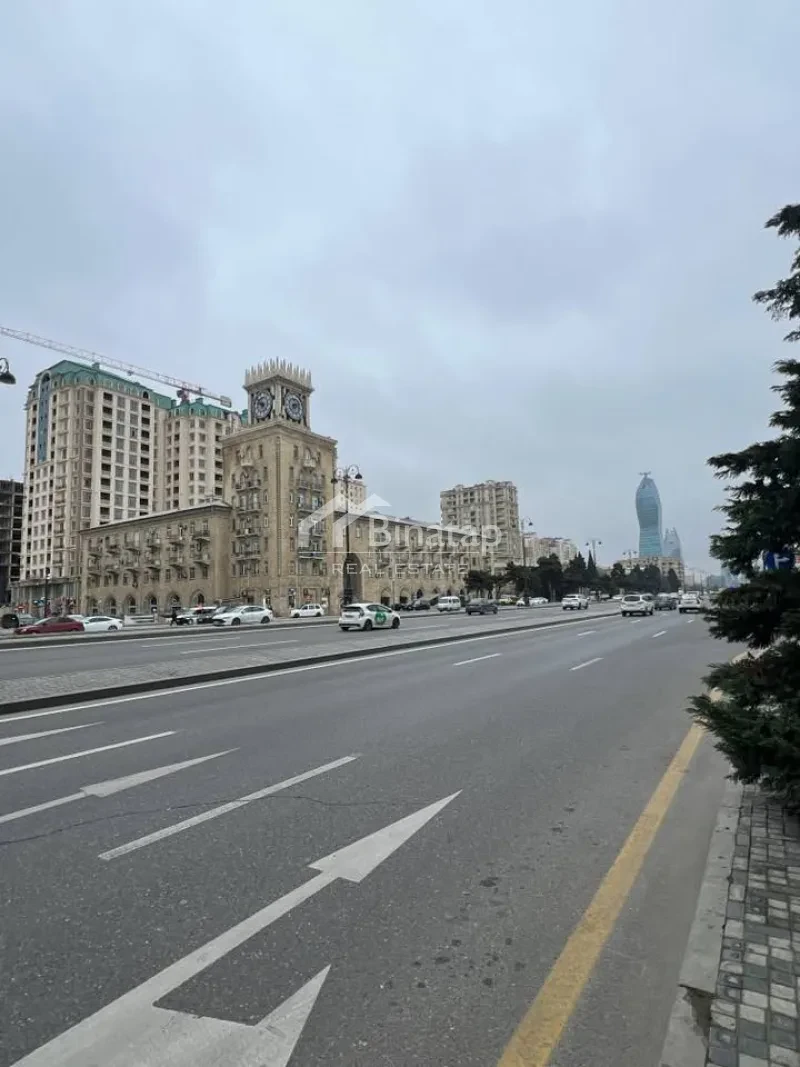 Продаётся 3-комн. новостройка 110 м², м. Нариман Нариманов