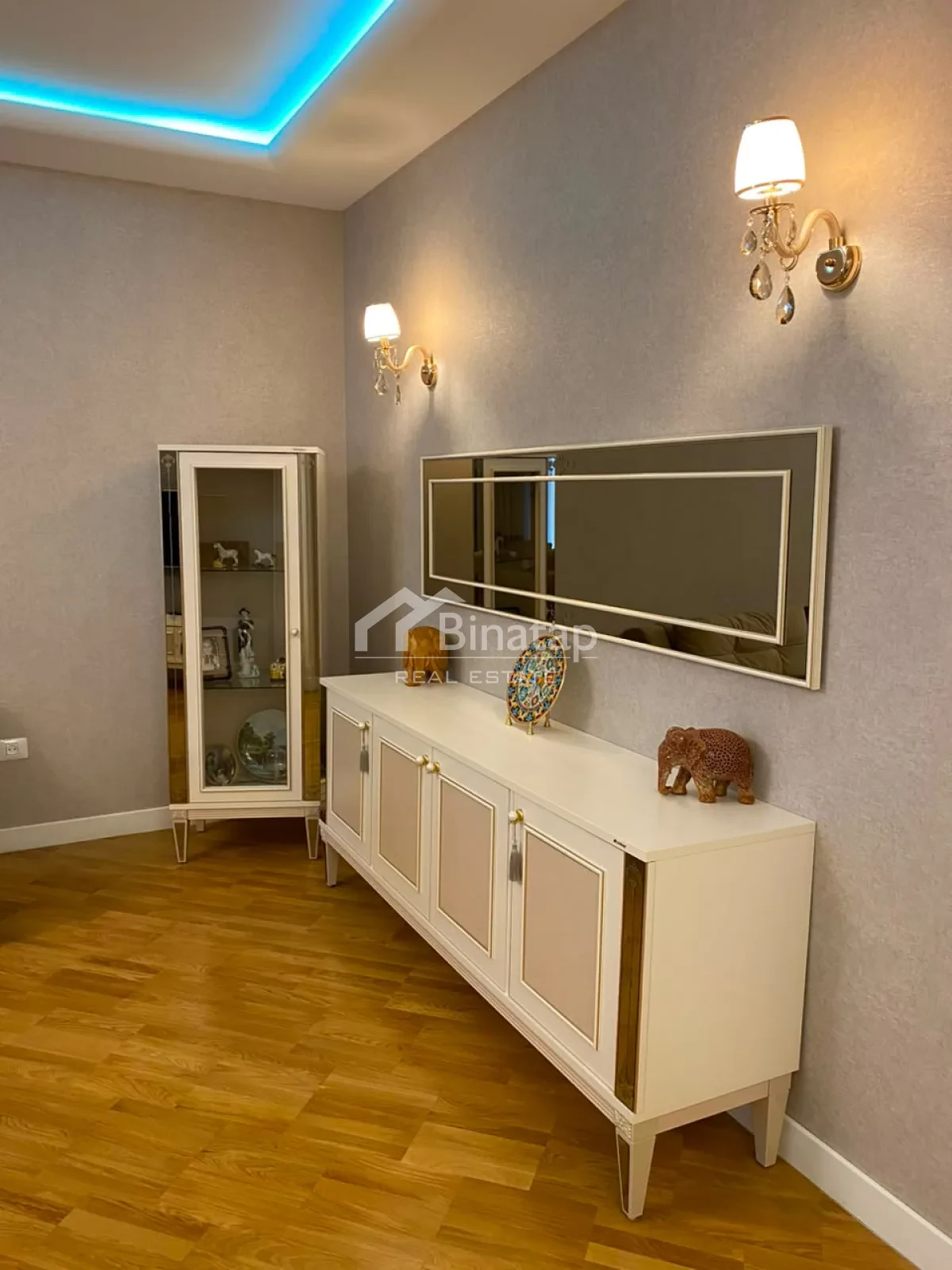 İcarəyə verilir 2 otaqlı yeni tikili 105 m², 8 Noyabr m. — şəkil 7