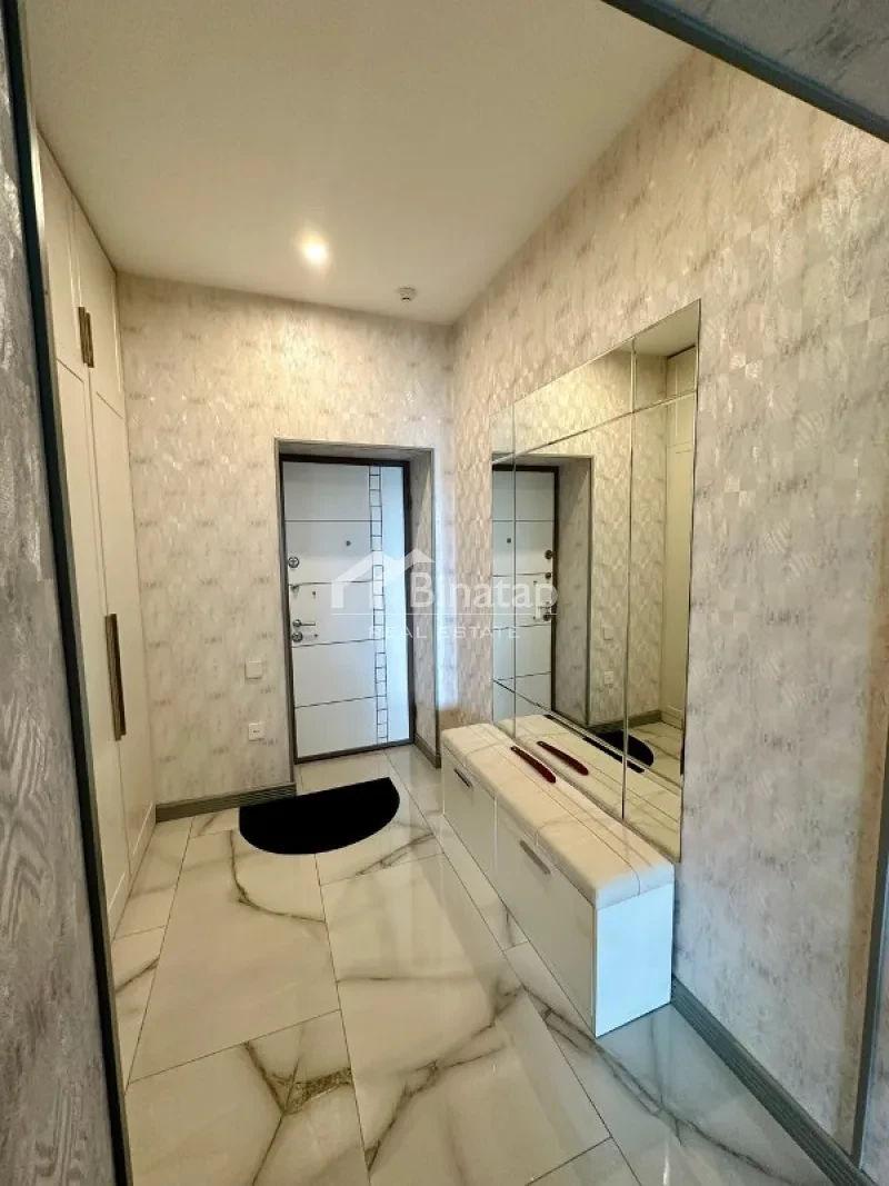Satılır 3 otaqlı yeni tikili 107 m², 8 Noyabr m. — şəkil 15