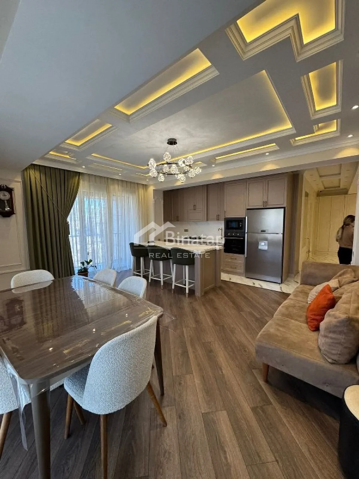 Продаётся 4-комн. новостройка 127 м², м. Хатаи — фото 1