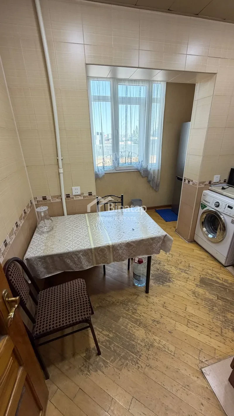 İcarəyə verilir 2 otaqlı köhnə tikili 60 m², 8 Noyabr m. — şəkil 8