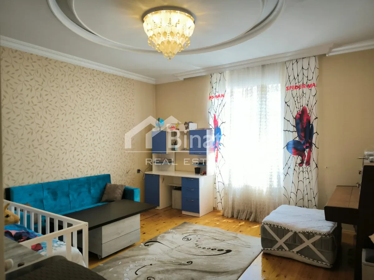 Satılır 5 otaqlı həyət evi / bağ evi 200 m², Xırdalan r. — şəkil 1