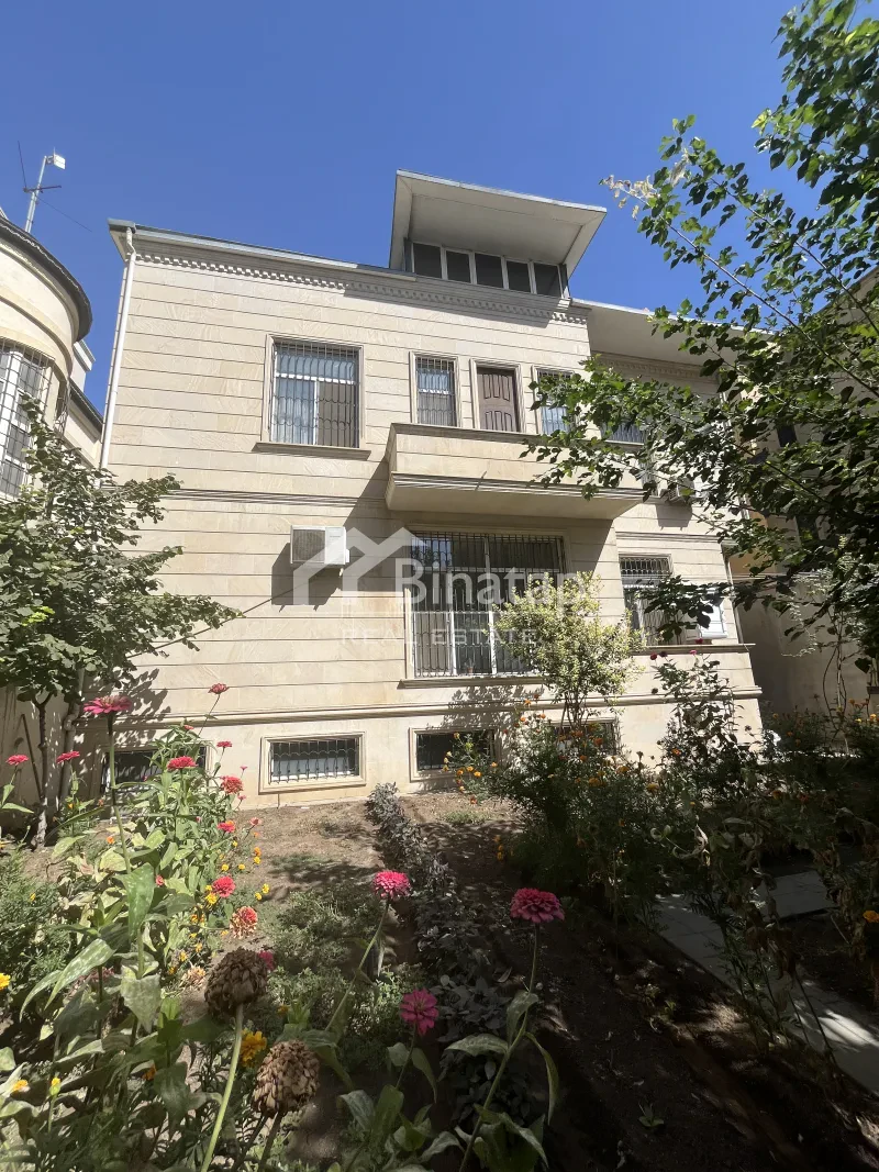 Satılır 6 otaqlı həyət evi / bağ evi 450 m², Nəsimi m.