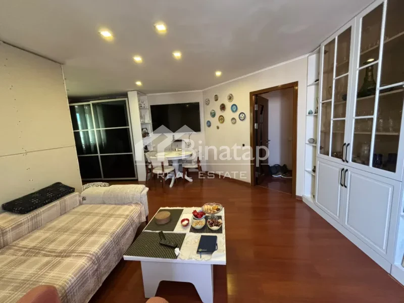 Satılır 2 otaqlı köhnə tikili 45 m², Səbail r. — şəkil 4