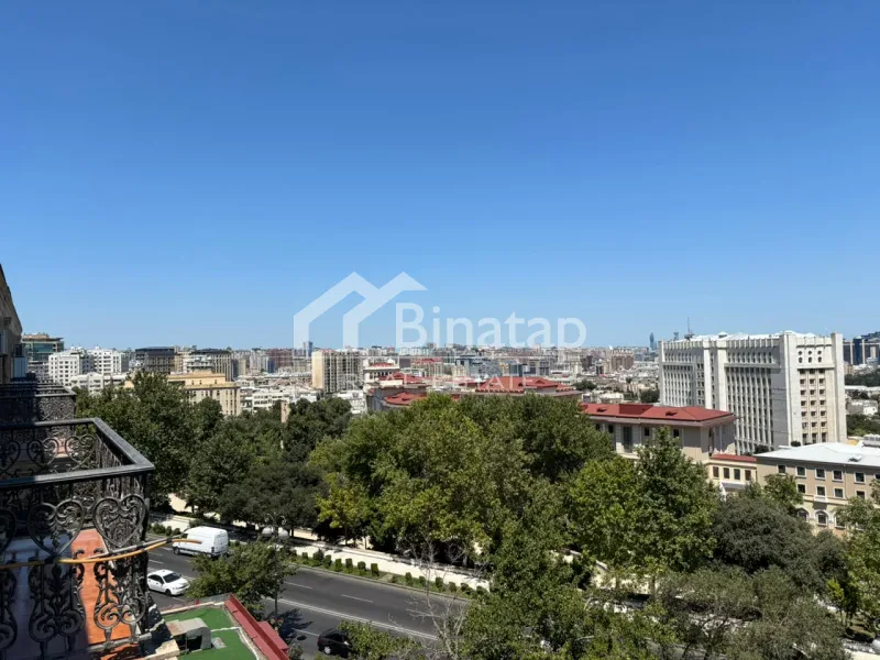 Satılır 2 otaqlı köhnə tikili 45 m², Səbail r. — şəkil 11