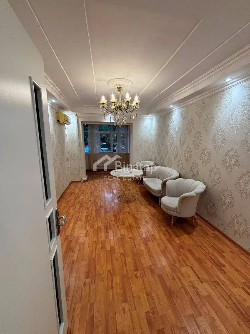 Продаётся 2-комн. квартира 60 м², м. Иншаатчылар — фото 2