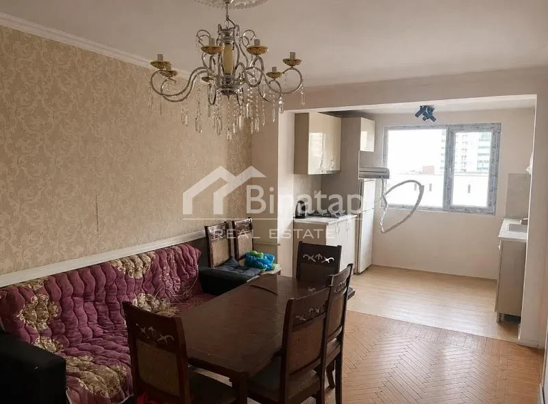 Satılır 2 otaqlı köhnə tikili 40 m², İnşaatçılar m.