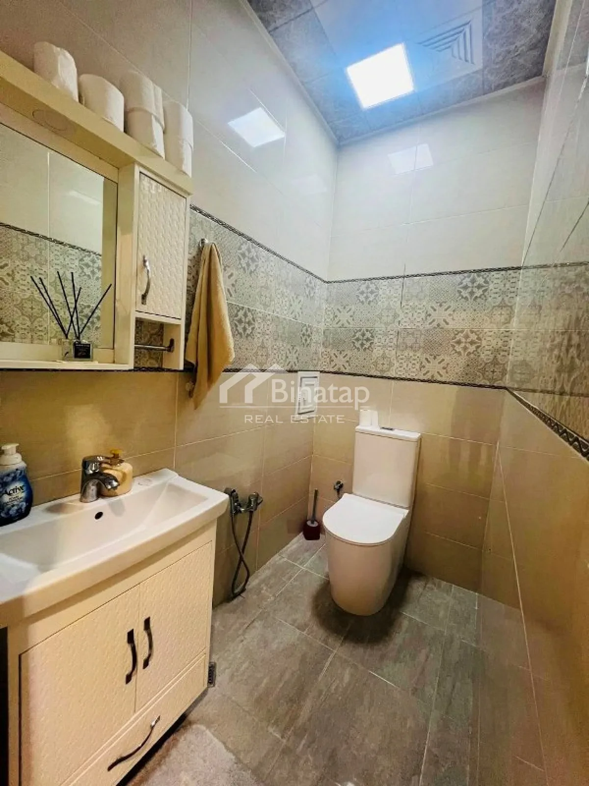 Satılır 2 otaqlı yeni tikili 99 m², 8 Noyabr m. — şəkil 13
