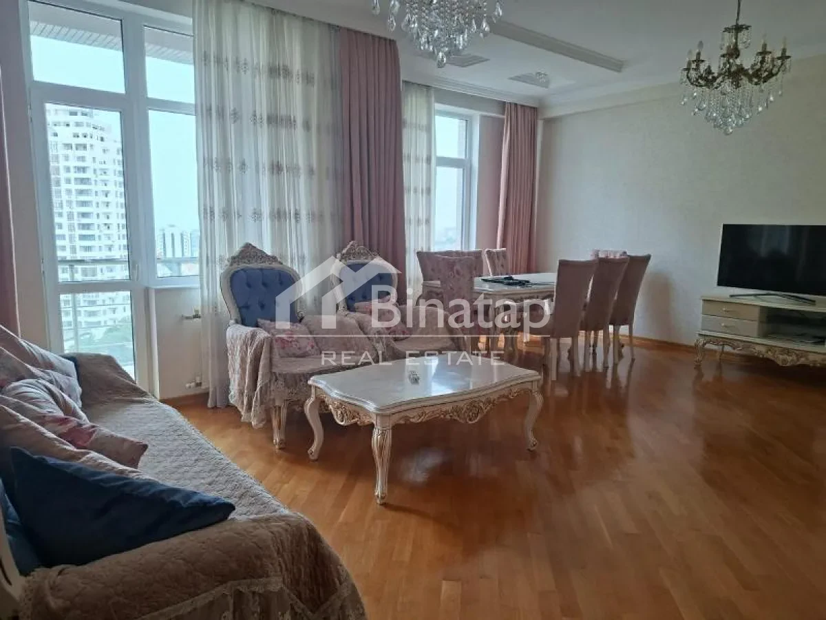 Satılır 3 otaqlı yeni tikili 117 m², 8 Noyabr m. — şəkil 2