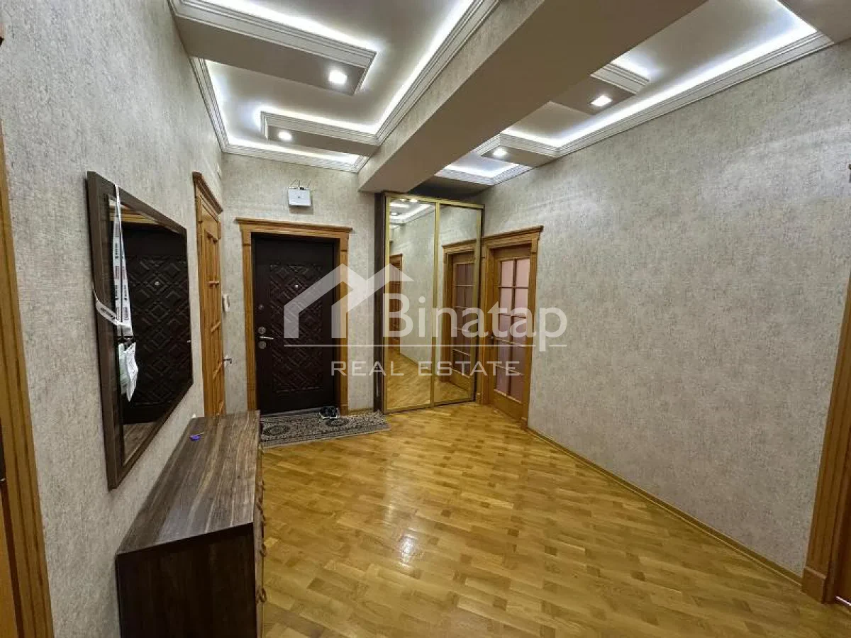 Satılır 3 otaqlı yeni tikili 117 m², 8 Noyabr m. — şəkil 13