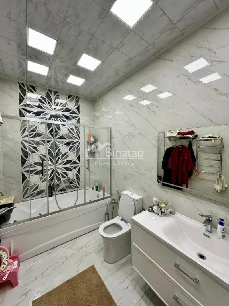 Satılır 2 otaqlı yeni tikili 114 m², 28 May m. — şəkil 16