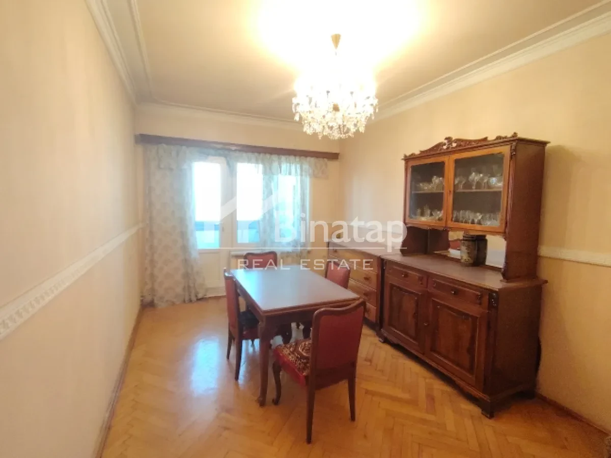 Satılır 4 otaqlı köhnə tikili 110 m², 20 Yanvar m. — şəkil 4