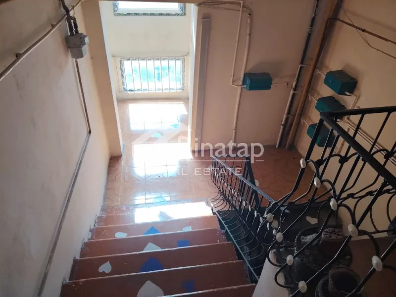 Satılır 4 otaqlı köhnə tikili 110 m², 20 Yanvar m. — şəkil 18