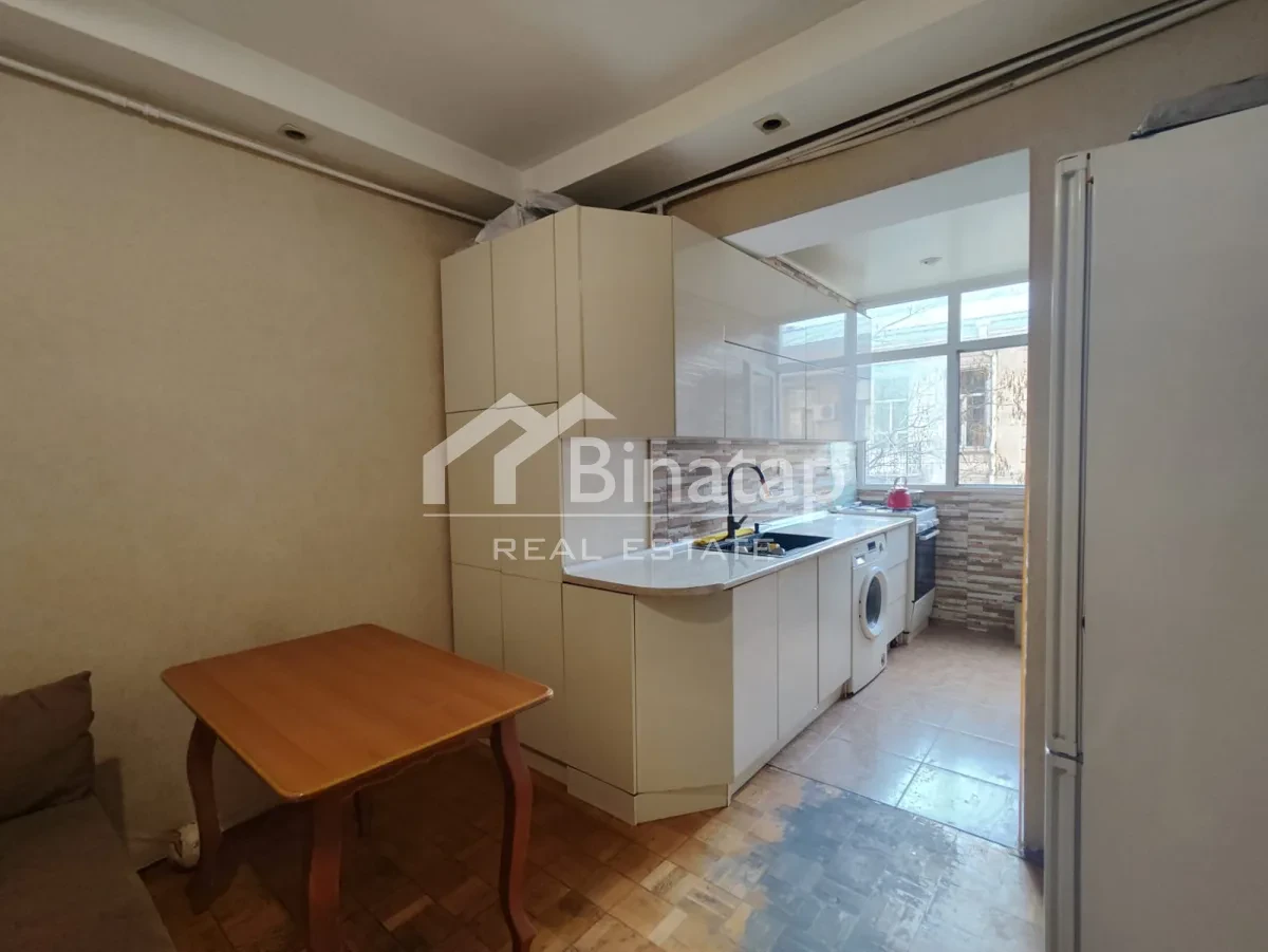 Satılır 2 otaqlı köhnə tikili 57 m², İçərişəhər m. — şəkil 9