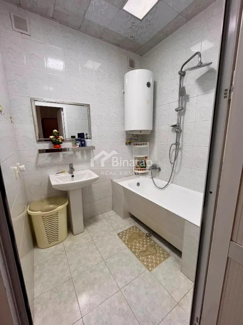 Satılır 2 otaqlı köhnə tikili 60.6 m², Elmlər Akademiyası m. — şəkil 9