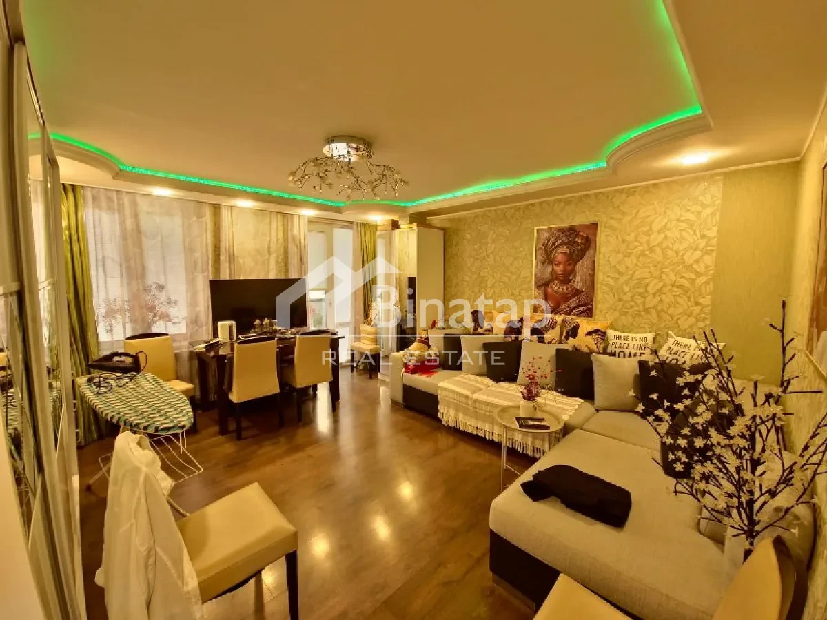 Satılır 2 otaqlı yeni tikili 55.6 m², 28 May m. — şəkil 1