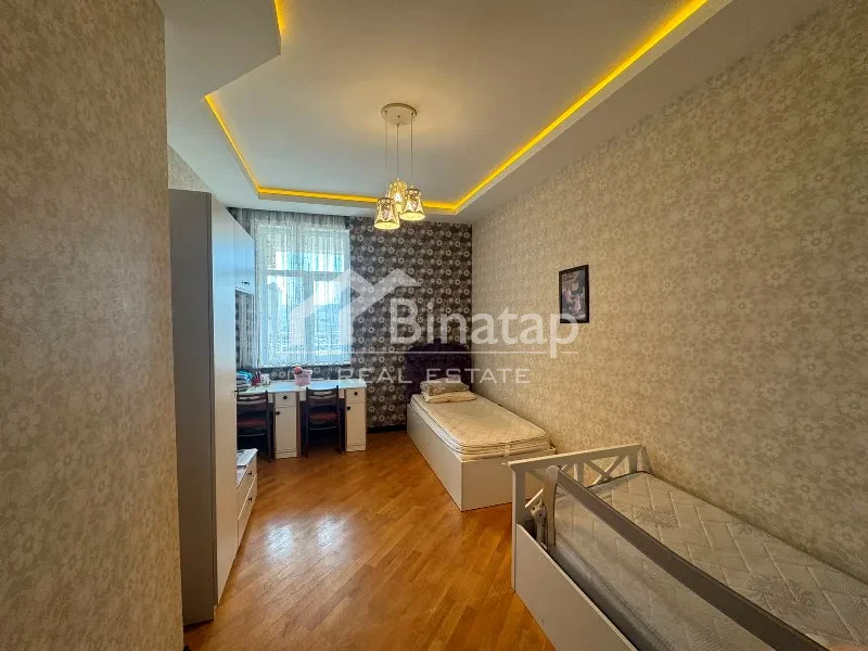 Продаётся 3-комн. новостройка 130 м², м. Элмляр Академиясы — фото 4